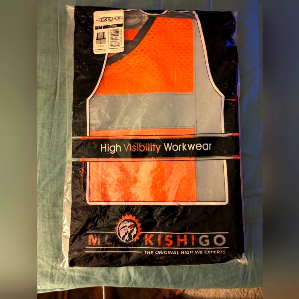 New high visibility workwear